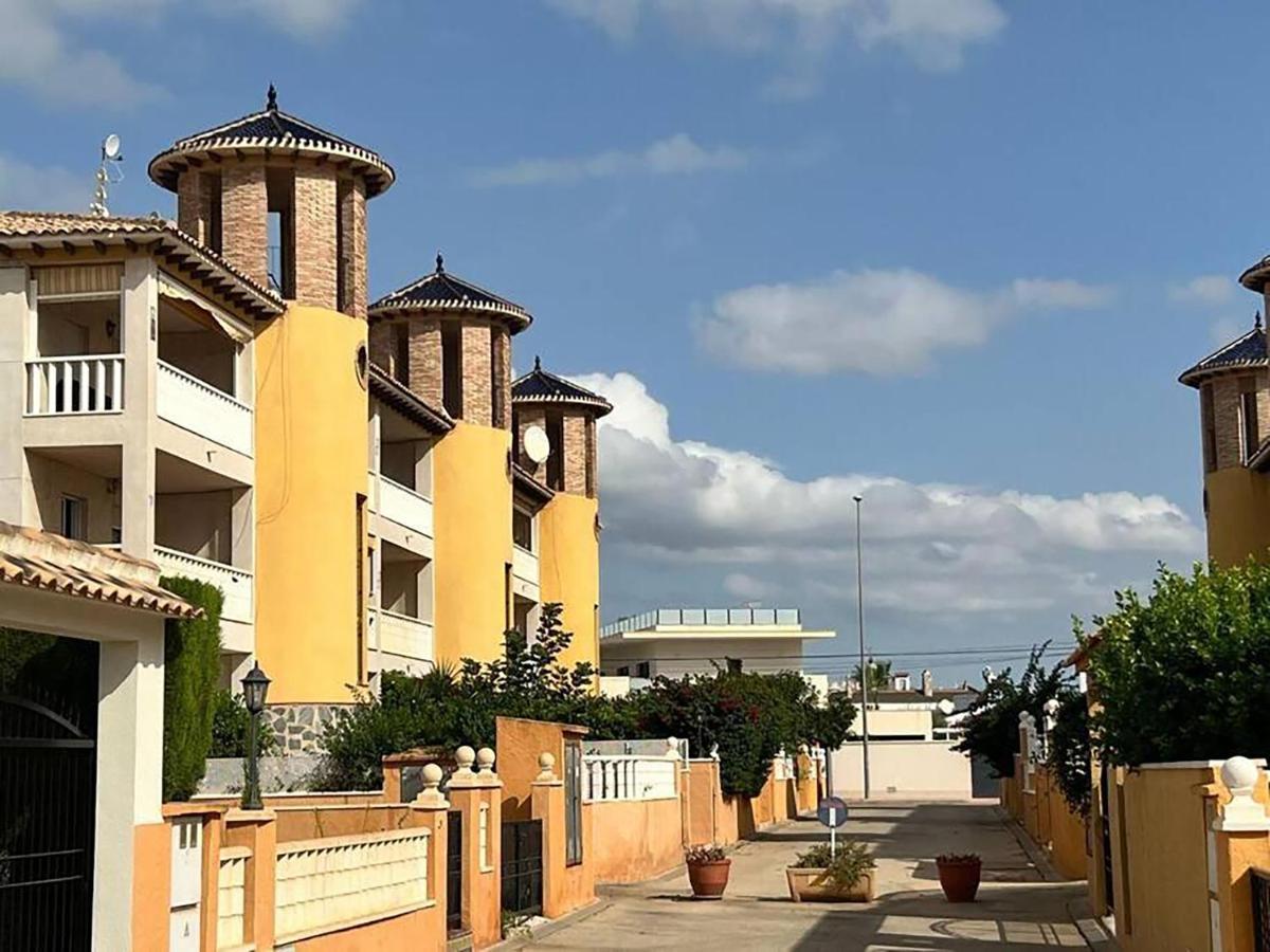 Apartamento Casa Castillo Penthouse With Balcony And Solarium Near La Zenia Boulevard Oriola  Exterior foto